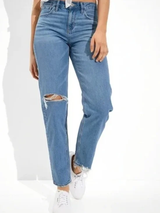 American Eagle Outfitters Light Blue Straight-Leg Jeans with Knee Distress - Picture 1 of 5